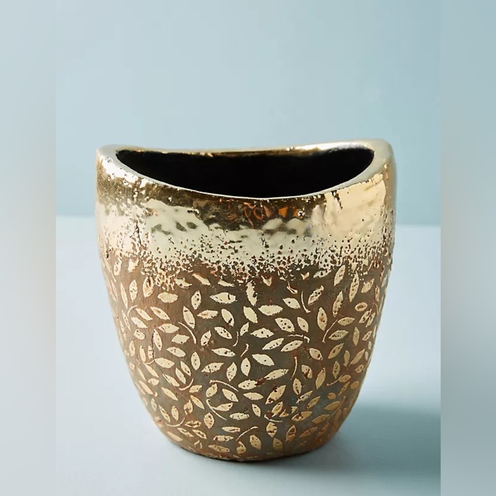 Anthropologie Studio Vine Pot